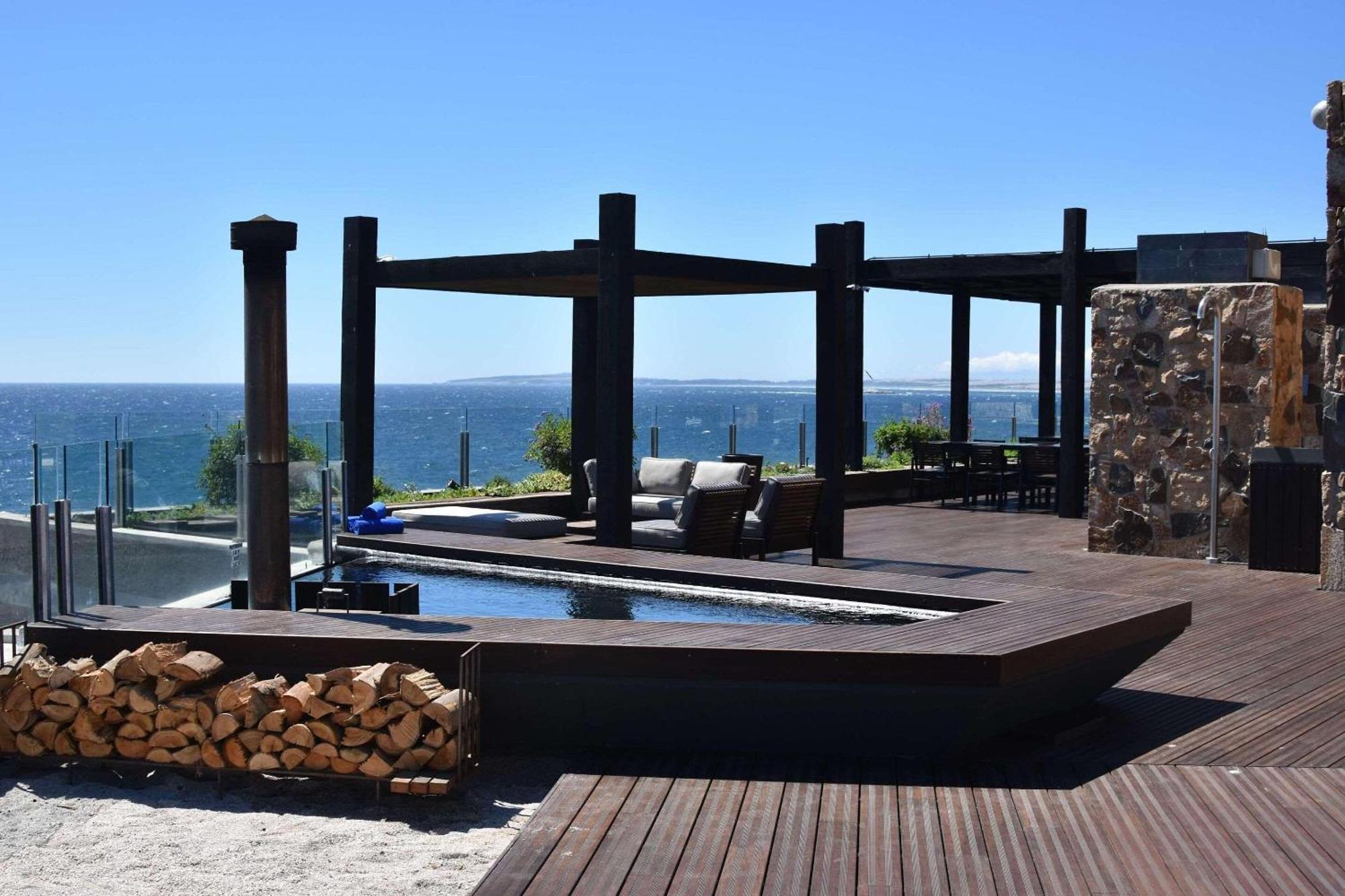 Radisson Blu Acqua Hotel & Spa Concon Exterior photo The deck at the Cape of Good Hope